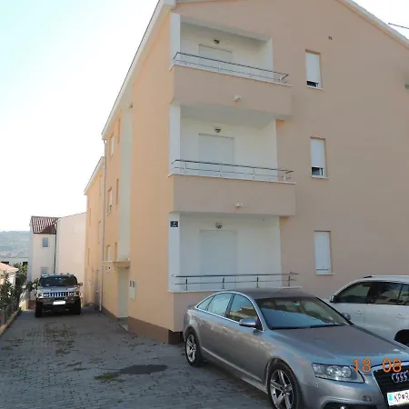 Apartment Naomi And Marsel Trogir