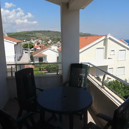 Apartman Naomi And Marsel
